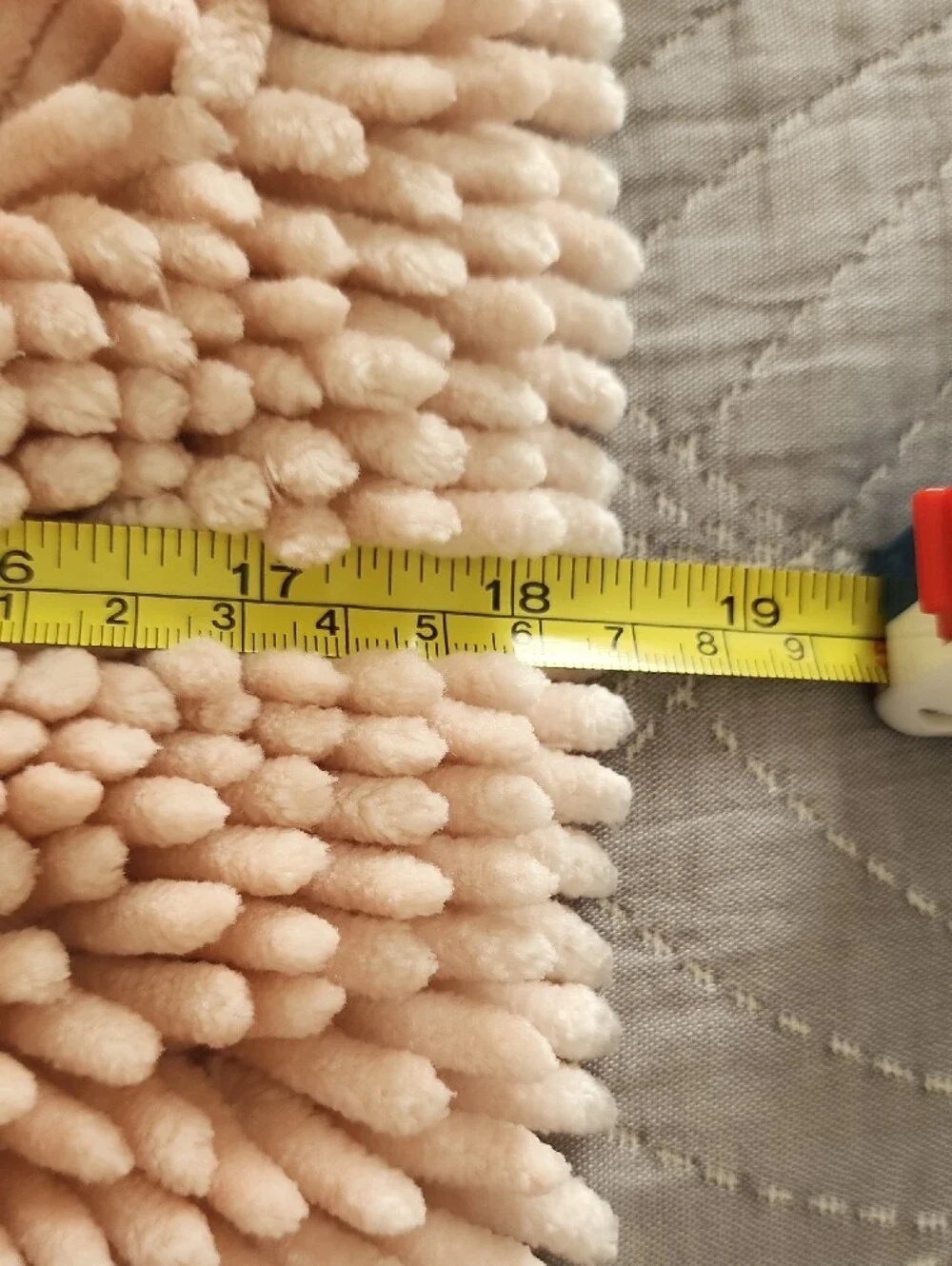Plush Bath Mat -  Soft Chenille Baby Pink 18x24